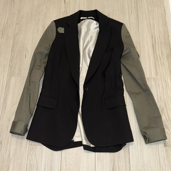 Veronica Beard Wool Blazer - Picture 4 of 5